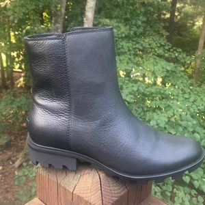 Sorel Phoenix Boots